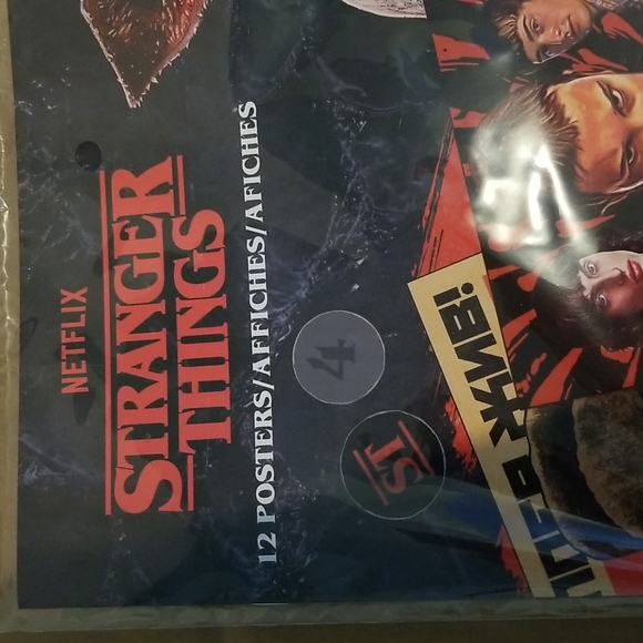 Stranger Things Poster Book NWT - Picture 5 of 5